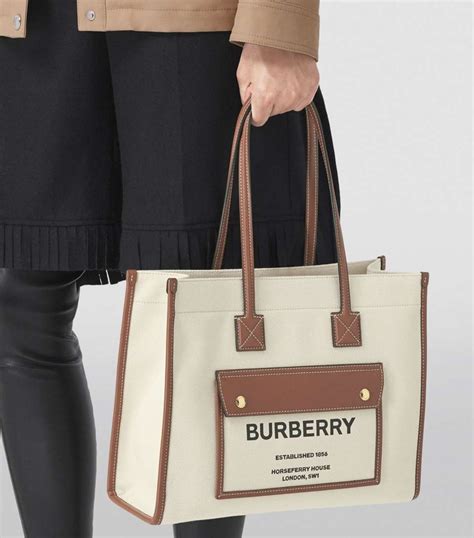 giá túi xách burberry|iprice burberry.